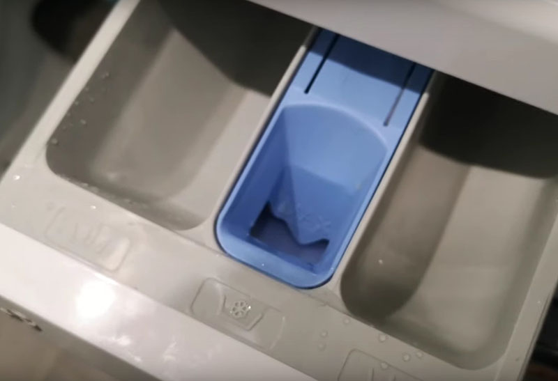   Electrolux   