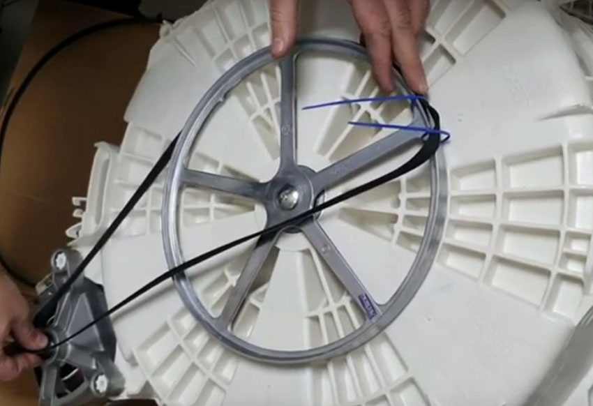   Electrolux   
